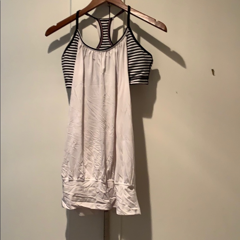 Black and white lululemon no limits tank